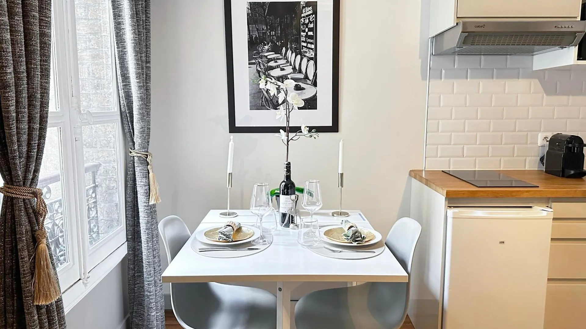 Unique Flat Near Louvre & Palais Royal Apartment Paris