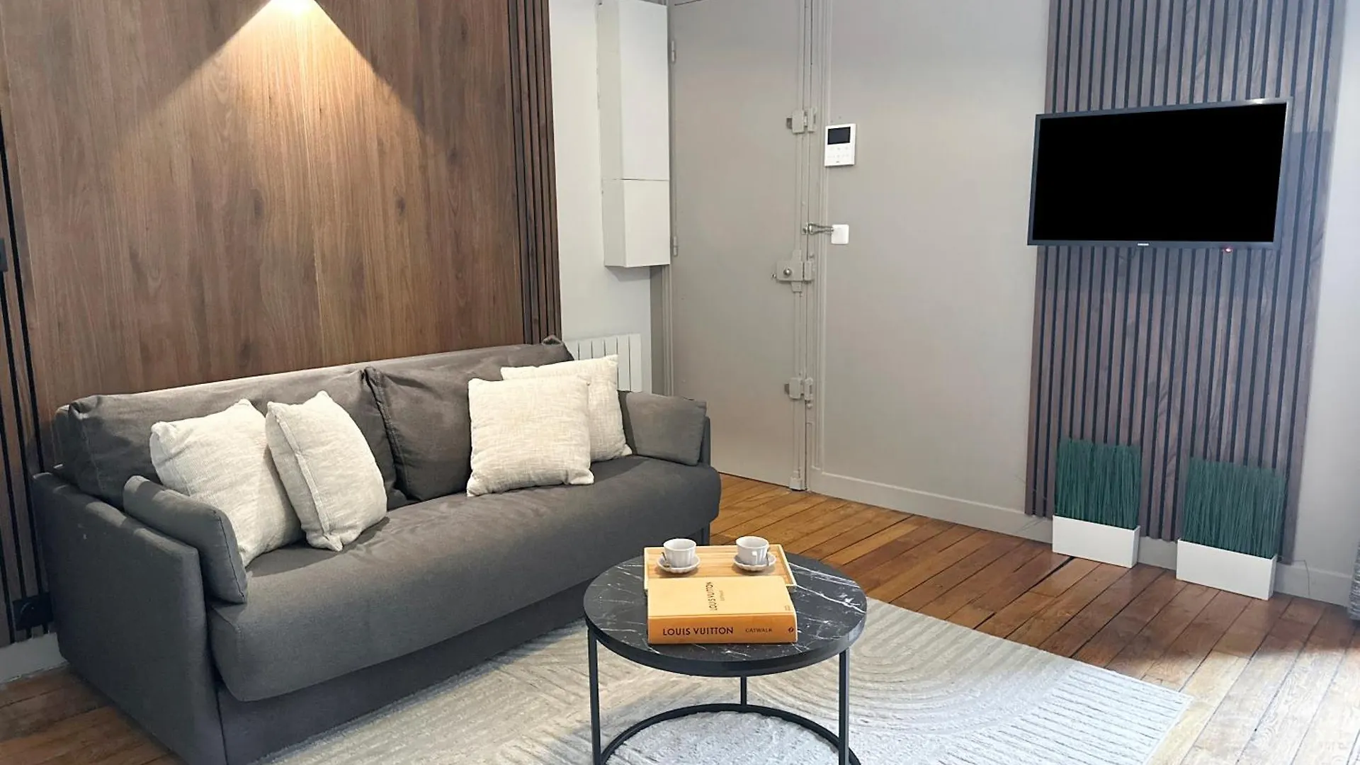 Louvre - Cosy apartment - 1631 Paris France