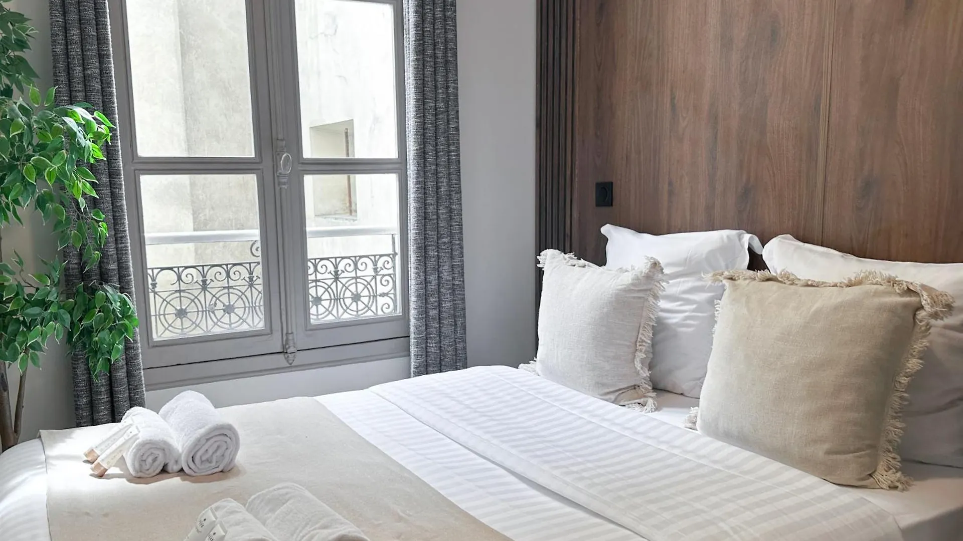 Unique Flat Near Louvre & Palais Royal Apartment Paris 0*,  France